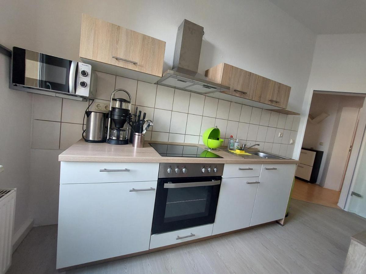 Schoene Zwei-Zimmer-Wohnung "W2" Mit 4 Einzelbetten Und Wlan In Zwenkau Bei Leipzig Im Neuseenland Luaran gambar